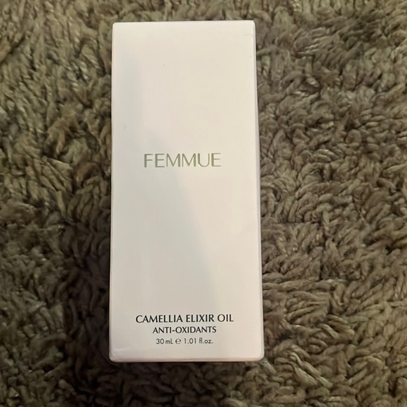 Femmue camellia elixir oil - Picture 1 of 4